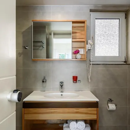 Aparthotel Despina 3*
