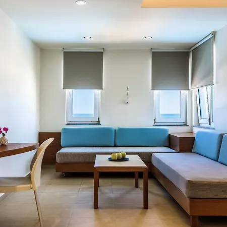 Apartmanhotel Despina Platanés